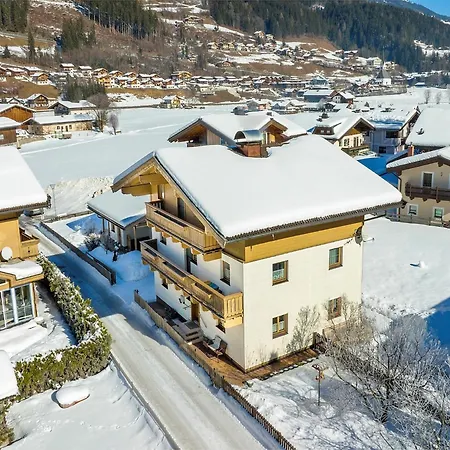 Johann In With Balcony Wald im Pinzgau